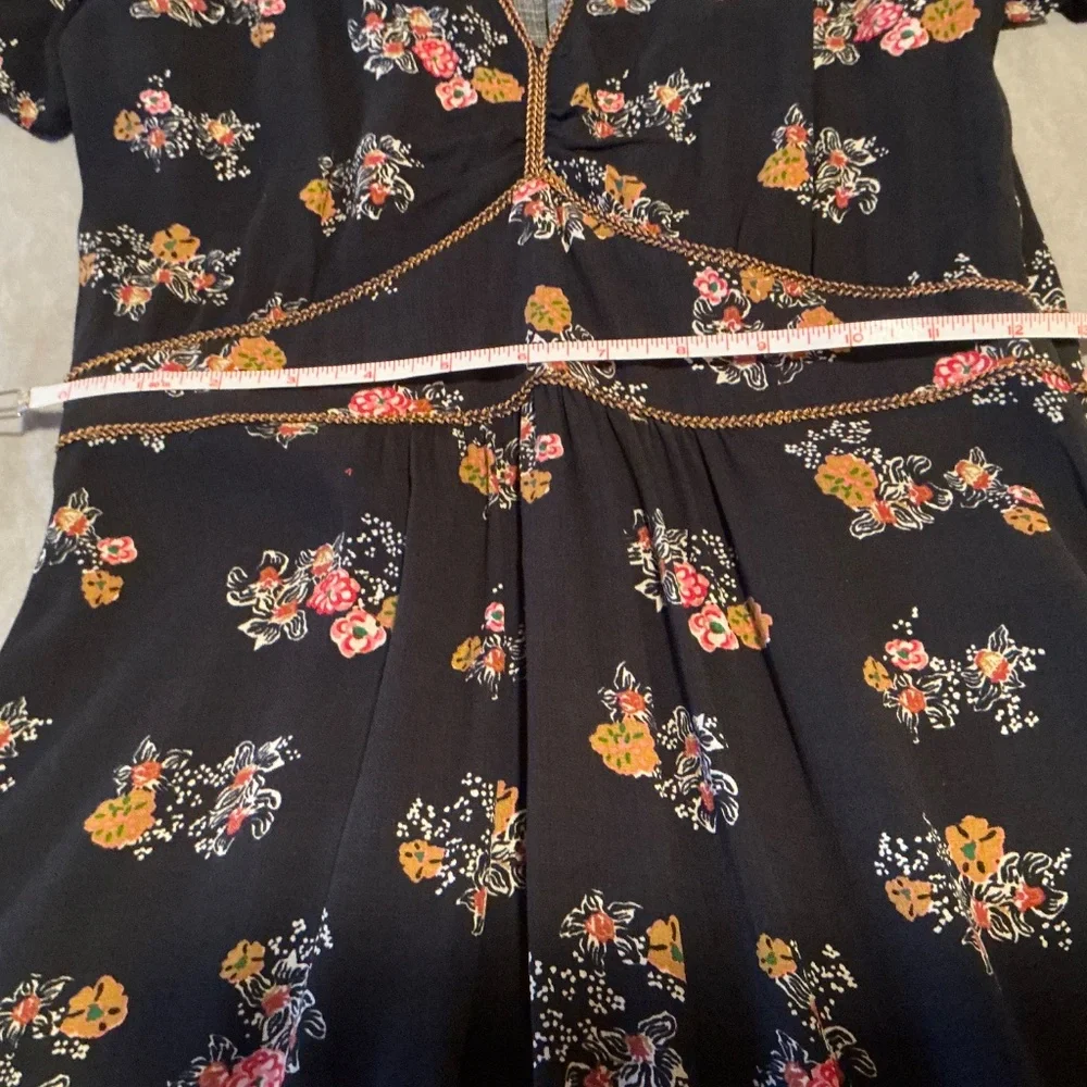 Sessun Jimama Dress, black with floral pattern. - Picture 4 of 12